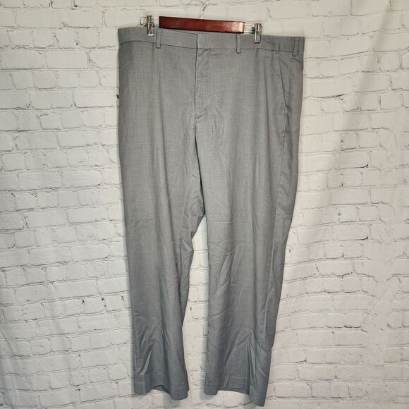 Men's Apt. 9 "Modern Fit" dress pants, size 40 X 32 - Picture 1 of 4